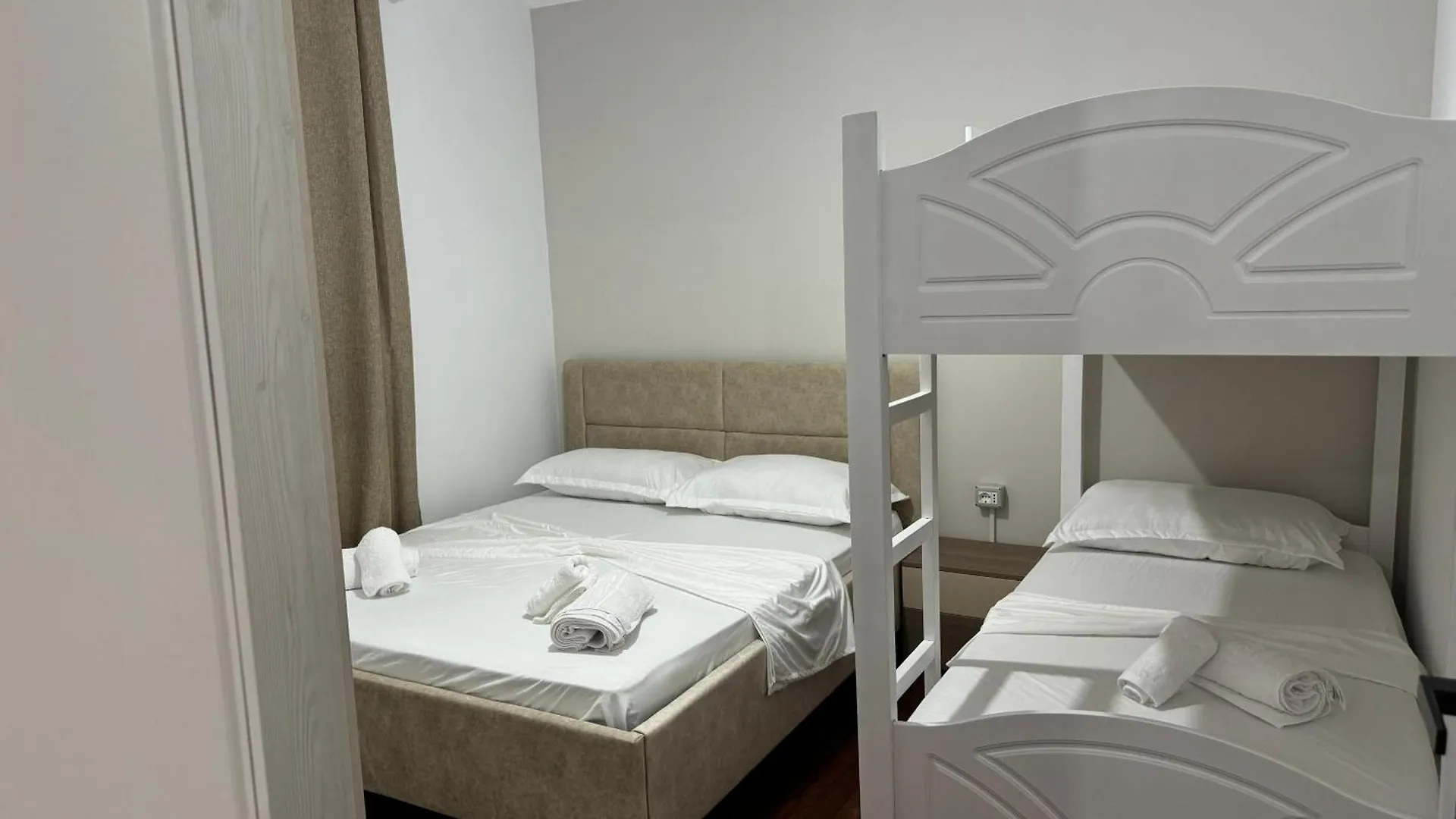 Mone Luxury Villa Vlore